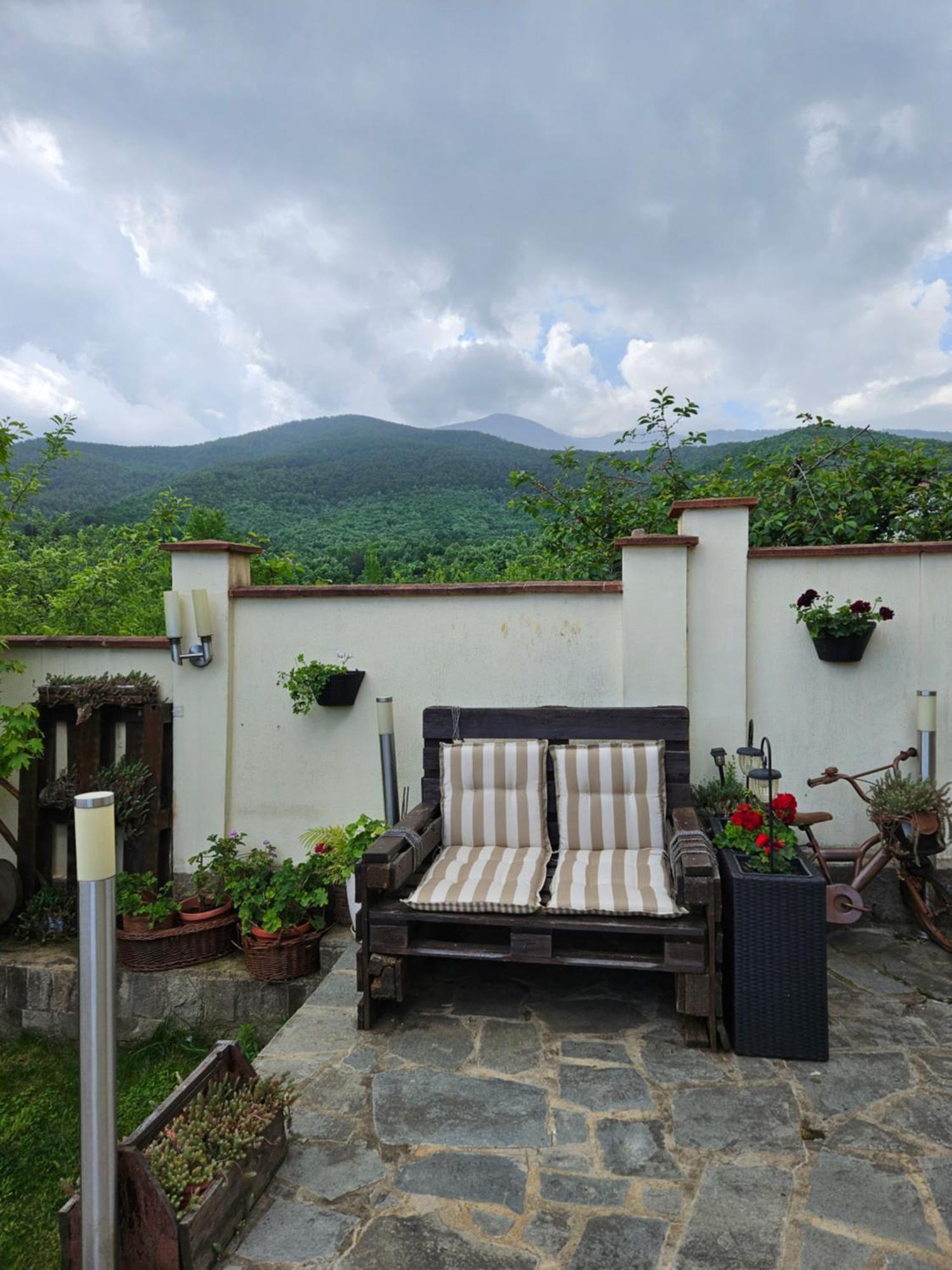 Family Hotel Komhotel Berkovica Exteriér fotografie
